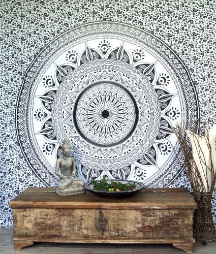 Boho style wall hanging, Indian bedspread Mandala print- black/white - 230x210 cm